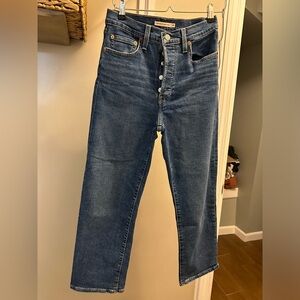 Levi's Women's Ribcage Straight Ankle Jeans, size 27